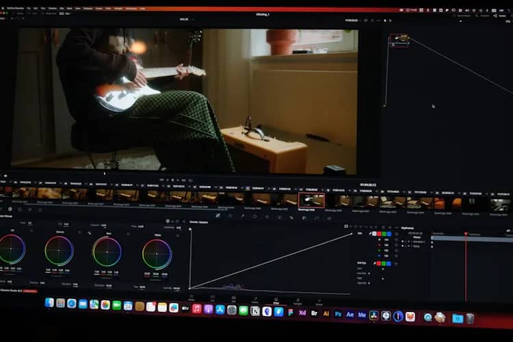 Cover image for How to Become a Video Content Creator in IT: Step-By-Step Guide, Tools to Use and Best Practices.