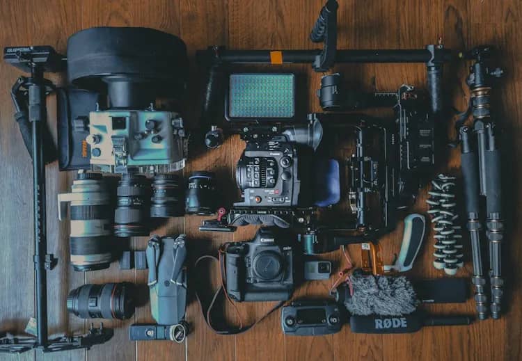 Cover image for Top Travel Photography Gear Essentials For IT ProfessionalsHeading For Their Next Adventure